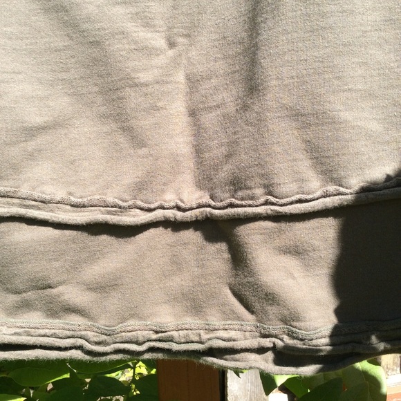 Neon Buddha skirt pencil style elastic waistband - Picture 2 of 4